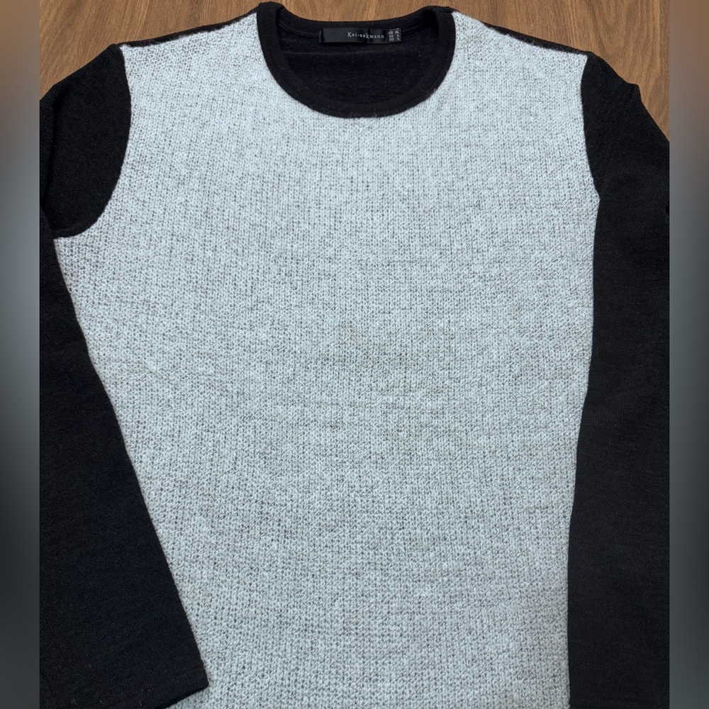 Kai-Aakmann Two-Tone Crewneck Wool Blend Sweater